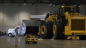 世界之最之最大的装载机L2350