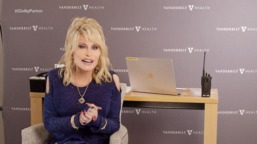 Country star Dolly Parton vaccinated