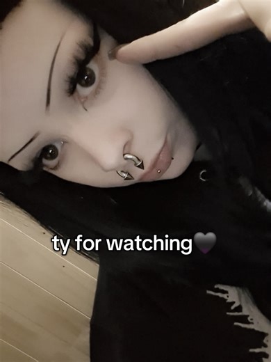 Alt Eyebrow Tutorial for Dramatic Looks