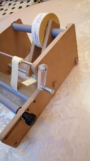 DIY Manual Label Applicator/Bottle Labeling Machine/Labeler for Round Bottle