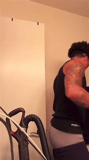 Would you help him out?😍😍😍 #hotguy #saggingpants #sagger #sagging #gangster #thick | Hot Guys Sagging