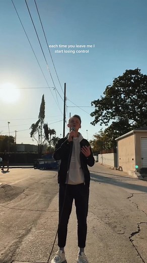 Luke Burr - Simply the Best (Lyrics Video)