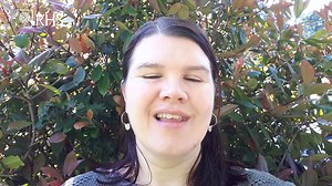 15K views · 119 reactions | Hear from a familiar face about how to create and care for your bird baths!  Becky Mealey from the Gardening Advice Team teaches you how to properly clean and maintain your bird baths and shallow ponds, and how to make a colourful, bee-friendly watering hole if you don't have one already!  | RHS - Royal Horticultural Society | Facebook