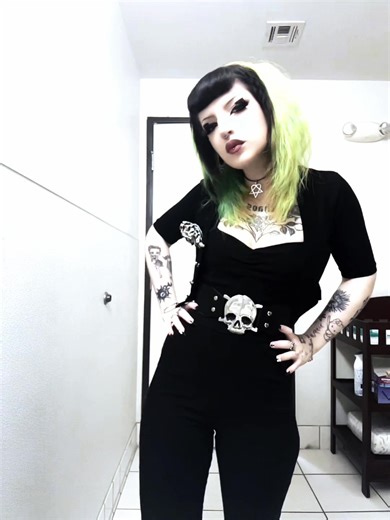 I’m addicted to @cash4chaosofficial for all the Sourpuss and Kreepsville shi they have 💚☠️ #fyp #psychobilly #punk #cash4chaos #vegaspunk