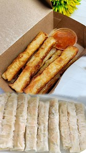 117K views · 470 reactions | Wow.. pertama kali cobain resep cemilan ini aku kaget ternyata seenak itu, bakapan laris manis nih kalo dijual bahan-bahan: - 250 grm dada ayam - 3 siung bawang putih - 1 sdt garam - 1/2 sdt penyedap - 1/2 sdm kaldu bubuk - 1/4 sdt baking powder secukupnya kulit lumpia #IdeJualan #Jajanan #Cemilan #Dimsum #Lumpia #LumpiaAyam | Dapur Ummu Husna | Facebook