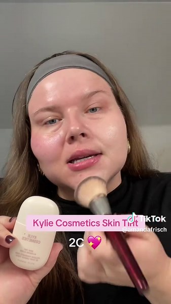 Best Foundation Shades for Fair Skin with Cool Undertones