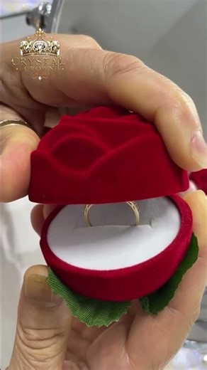 Luxury Diamond Flower Ring 💍✨ | Elegant Engagement Ring for Women | European Jewelry Trends#usa