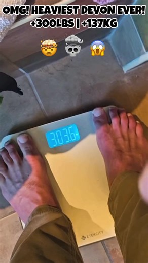 Devon Larratt Weighs Over 300lbs: A New Milestone