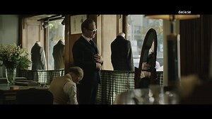 Another one drives a… Dacia Duster drar åt sig blickarna både på fina gatan och i naturen. Kolla nya filmen här! | Dacia