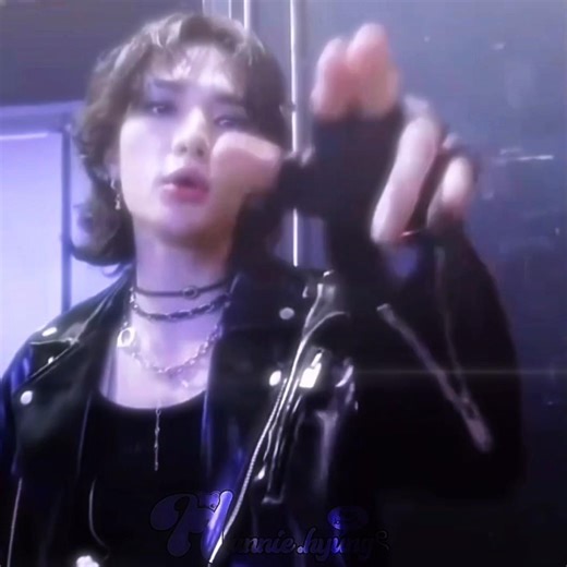 #HYUNJIN | AMO HEAVY LOVE🔥🔥