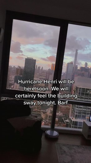 Swaying Steinway Tower During Hurricane Henri