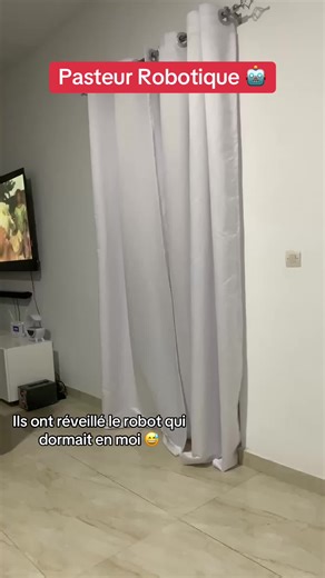 Réveil du robot intérieur – Un moment hilarant 🤖