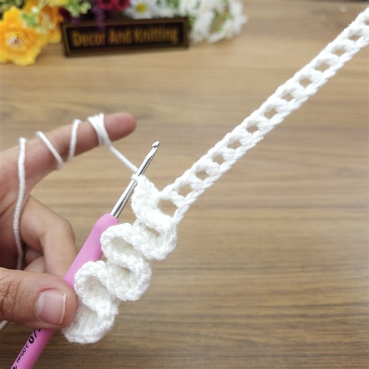 227K views · 1.6K reactions | Your girl will love this crochet gift. Easy DIY crochet baby headband for beginners. | Decor And Knitting | Facebook