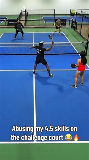 Abusing my 4.5 pickleball skills on the challenge court