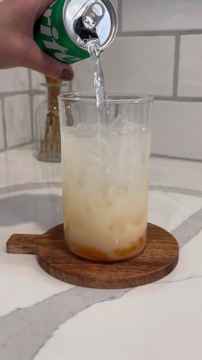 Delicious Mandarin Soju Cocktail Recipe with Yakult and Sprite