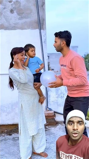 Balloon fod diya mummy ne“Building Wooden Log Cabin in Forest 👽🌲 | Survival House Step by Step”