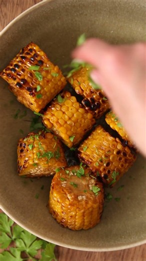 Impress your date with a homemade picnic!