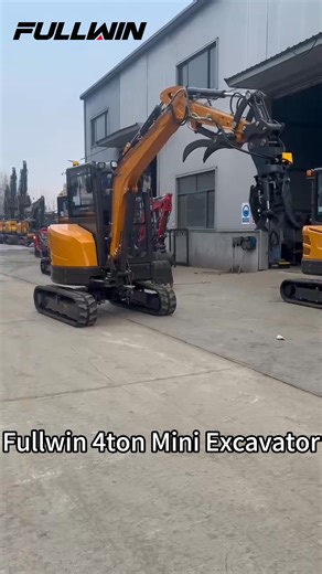 Fullwin 4-ton mini excavator, equipped with a rotating log grapple.#ExcavatorAttachments #Fullwinminiexcavator #MiniExcavator #ExcavatorForSale #HeavyEquipment #CompactExcavator #4tonexcavator #miniexcavatorfactory #miniexcavator #minidigger #excavatormachine | Fullwin Machinery Co., Ltd