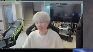 Doinb和Lwx吐槽LPL中路：现在LPL没有特别顶级的中路，平均水平都差不多，不像隔壁LCK那种有独一档的中单比如Chovy，登峰组的中单水平都差不多