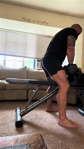 #chest #workout #homegym #foryou 4 sets of 15-20 reps. #letsgo