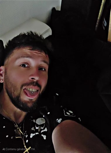 Tellement vrai ! Je profite à fond de ma liberté en ce moment. Pas de comptes à rendre, je fais ce que je veux quand je veux 😎. Un petit verre en terrasse 🍷, un ciné 🎬, ou juste traîner à la maison 🏡, c'est le bonheur ! Vive le célibat et vive la liberté ! #célibat #liberté #solo