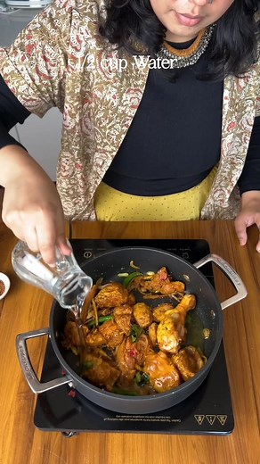 Kerela Style Chicken Mappas Curry 🍛 Full of flavors and spices, this dish is a staple in Kerala cuisine & I absolutely love it! Here’s how you can make this recipe at home ☺️ Ingredients- For the Marinade •500g chicken - whole •1 tsp Lime Juice •1/2 tsp Salt •1/4th tsp Haldi For the Spice Powder Mix: •3 tsps Coriander powder •1 tsp Black Pepper powder •1 tsp Red Chilli powder •1/2 tsp Turmeric powder •2 Cloves •1/2 a Cinnamon stick •2 green Cardamom pods •1 tsp Fennel seeds For the Curry: •1 cu
