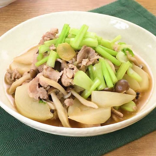 料理初心者の方にもオススメ！ 豚肉とかぶの甘辛煮のレシピ動画・作り方 | デリッシュキッチン