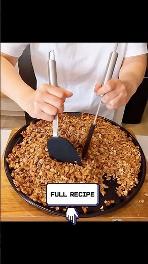 It can't be so easy to make Granola at home and healthy!