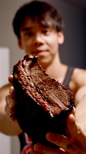 Harrison Trần on Instagram: "FEED YOUR FEELINGS part 5 Recipes: 1. 3 Ingredient Pop Tart 2. 5 Min Pizza (Bánh Tráng Nướng) 3. 3 Ingredient Peanut Butter Banana Crisps 4. Brisket ********** 🍫 3 Ingredient Rice Paper Pop Tart Recipe 👨🏻‍🍳 🥣 Ingredients - 2 sheets bánh tráng (rice paper) - 1/2 cup blueberries - 1/2 cup honey grahams (graham crackers) - optional: choice sweetener 🧾 Instructions - Mash teddy grahams, leaving some chunks. - Wet and lay rice paper. - Lay half of teddy grahams in a