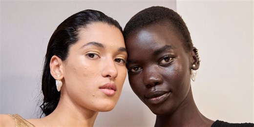 A Beauty Editor's Step-By-Step Guide To Exfoliating Your Face