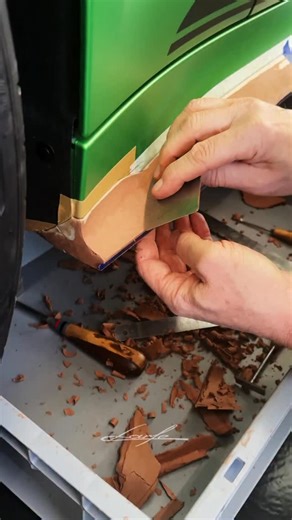 84K views · 1.4K reactions | The process and art of creating an exclusive styling kit for Porsche Cayenne at LARTE Design  #clayart #claymodelling #artoftheday #mercedesamg #mercedesamggt #lartedesign | Alexej Janowski | Facebook