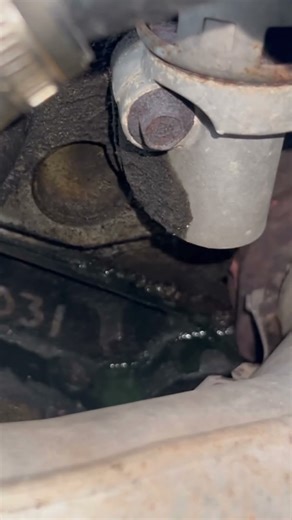 2008 dodge caravan sxt where is that coolant leaking from ? What is it called ?