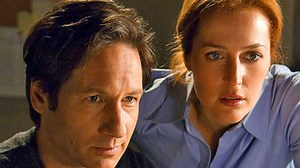 ​X-Files Easter Eggs You Missed - Looper