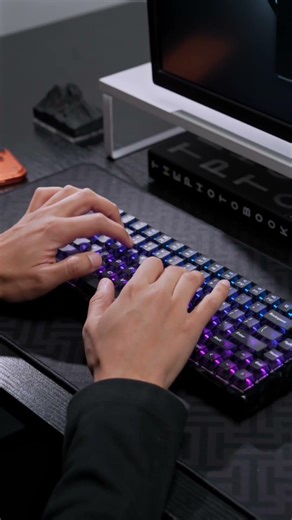 K2 HE Resin: glossy resin build, magnetic switches, full control—built for the future of typing!