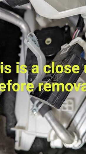 Servo blend door actuator replacement on driver side on Lexus GX 460 (complete video on my channel)