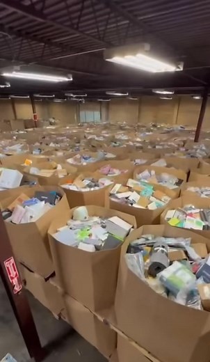  2 Full Trucks Just Landed in Portland!   Amazon High Piece Count...