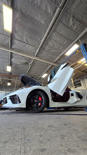 559 reactions · 16 shares | Gregory’s Corvette C8 is getting the...