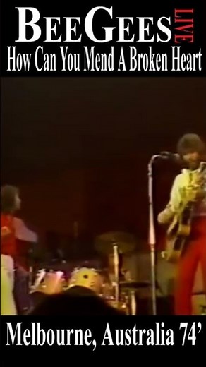 Barry Gibb Live “How Can You Mend A Broken Heart” 1974 Bee Gees