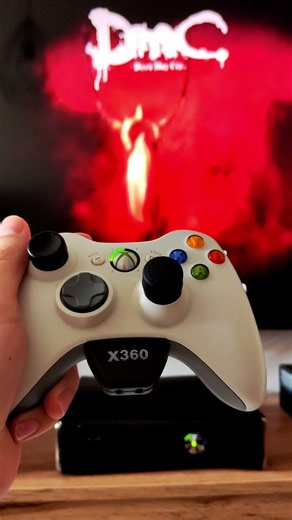 DMC Devil May Cry #xbox #asmr #retrogaming #dvd #bigbox #dmc #Dante #PhysicalMedia #ASMRGaming