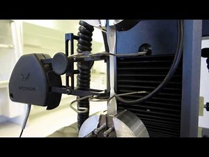 Polymer tensile test for Young's modulus (with extensometer)