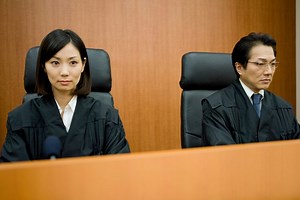 裁判員制度の給料はどうなってる？日当・報酬は発生するのか [裁判員制度] All About