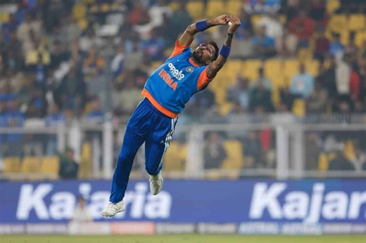 Absolute stunner! Hardik Pandya takes a brilliant catch