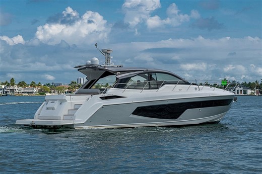 Used 2019 Azimut Atlantis 51, 33316 Fort Lauderdale - Boat Trader