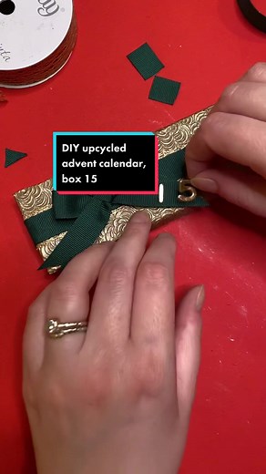 DIY Christmas Advent Calendar Tutorial in 30 Seconds