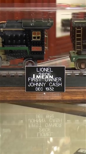 $2,000! Watch this pawn shop negotiation unfold. The final price might surprise you. #PawnShop #Negotiation #Money #Business #Deal