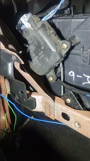 how to access the blend doors on a 3rd Gen Dodge Ram without removing the whole dash