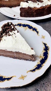 Keto chocolate cheesecake! 🔥 Free & printable recipe is below! 🔥👇👇👇 | Family On Keto