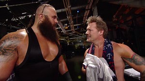 Bizarre backstage moments are basically part of WWE Raw's DNA! | WWE