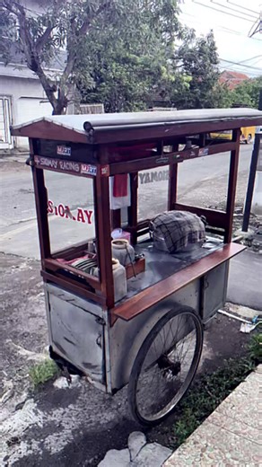 ready setiap sore lokasi ada di bio jngn lupa mampir der🤩🤙🫸 #fyp #siomay #kulinercirebon #kulinerbandung