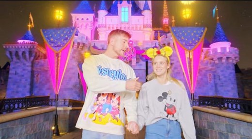 7 MAJOR Celebrities Just Visited Disneyland, and One Even Rented Out the WHOLE PARK! | the disney food blog
